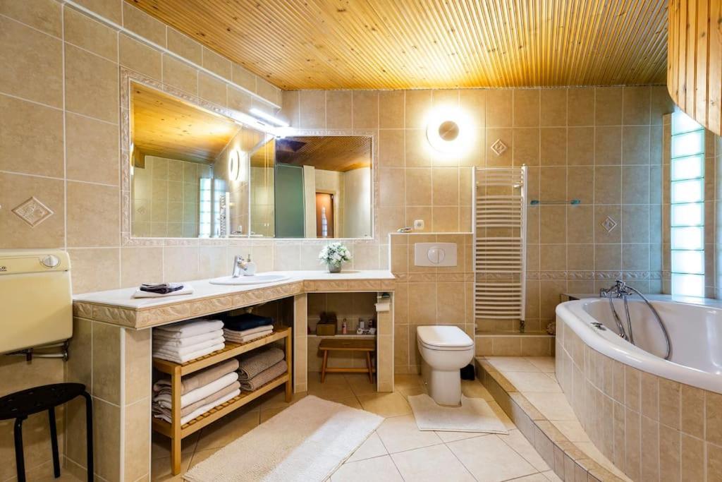 Rooftop 180M2 Loft With Private Sauna, Bratislava Exteriér fotografie